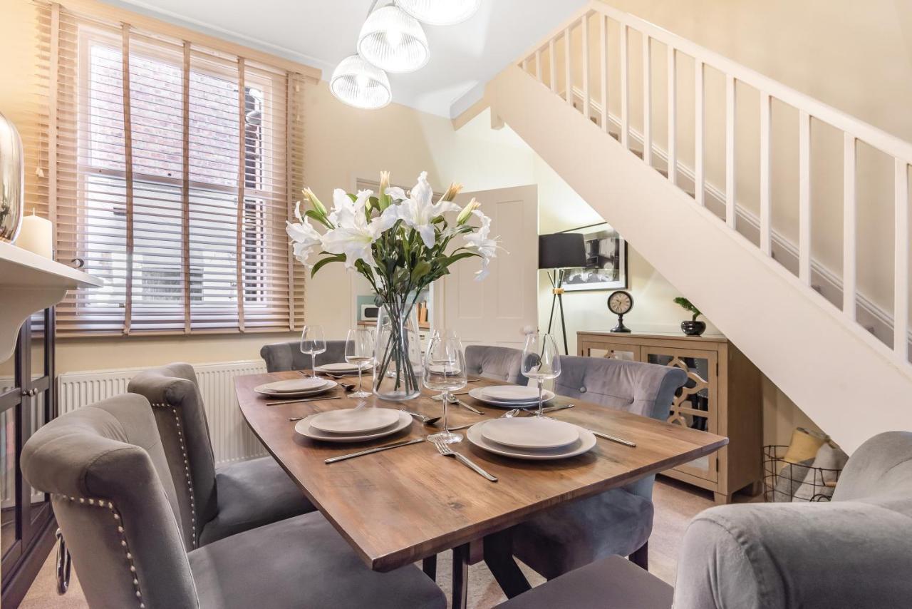 Chester City Centre Cottage, Sleeps 6 With Free Parking Экстерьер фото