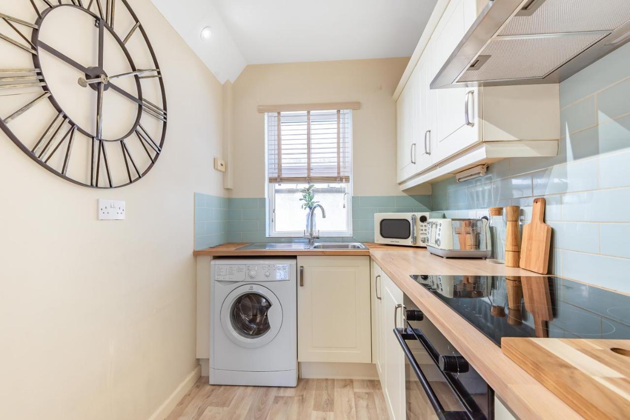 Chester City Centre Cottage, Sleeps 6 With Free Parking Экстерьер фото
